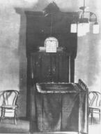 reading-table